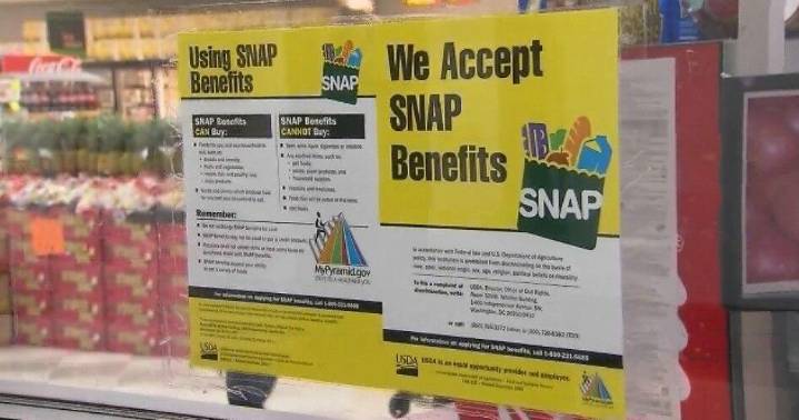 Governor Reynolds plans for food aid delay amid shutdown