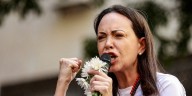 Mujeres por la Democracia rinde homenaje a María Corina Machado tras ganar el Nobel de Paz: “La fuerza está en las que se levantan cada día”