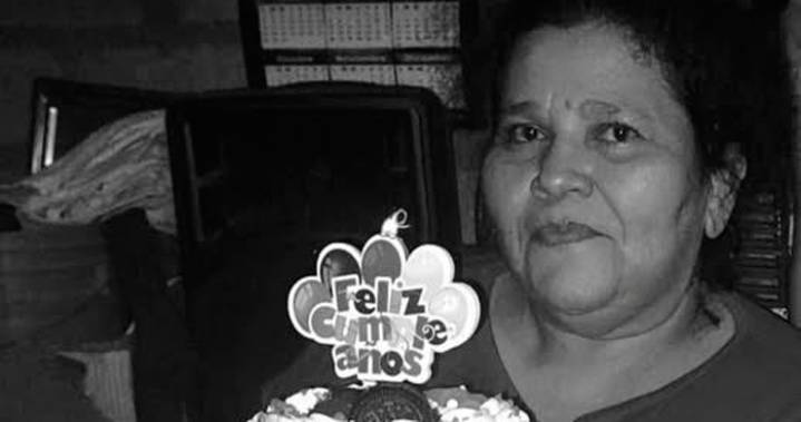 Una mujer fue asesinada delante de sus familiares