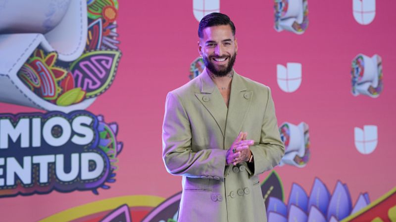 Maluma y Roselyn Sánchez serán los presentadores de la entrega 26 de los premios Latin Grammy