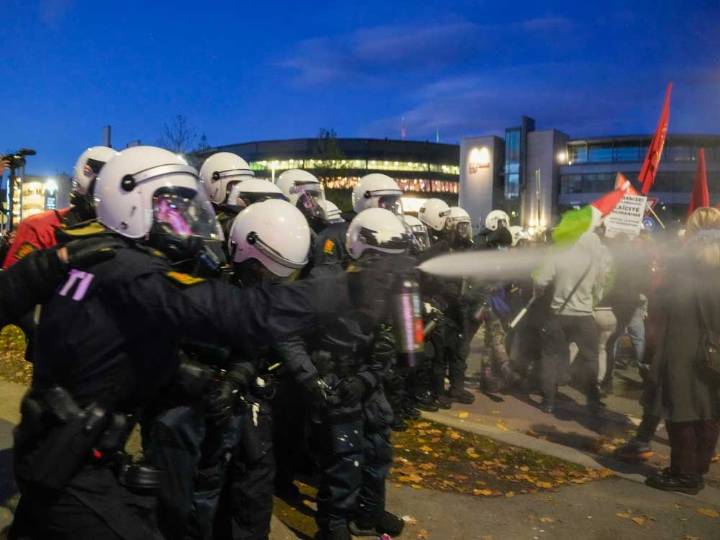 Protesters march ahead of World Cup qualifier between Norway, Israel