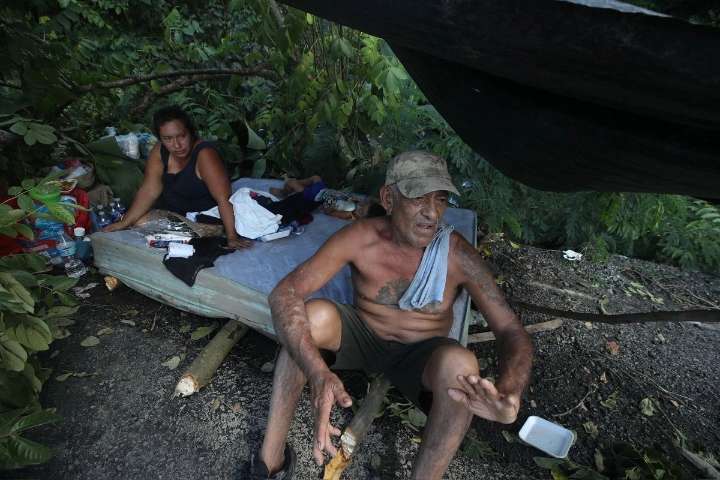 «Hay suficientes recursos, no se va a escatimar» apoyo a damnificados por lluvias: Sheinbaum