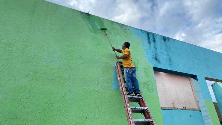 Inician trabajos de recuperación del malecón de Barrancas del Orinoco