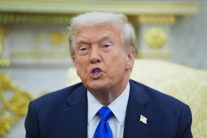 Trump says 2 major Illinois officials should be in jail