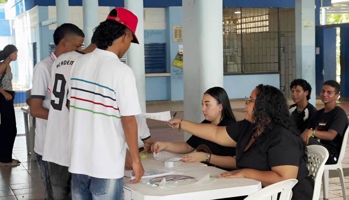 Jóvenes guajiros protagonizan jornada electoral para elegir sus Consejos de Juventud