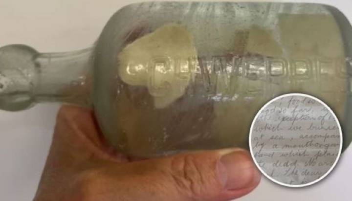 Australia: hallan botella con mensajes escritos por soldados de la Primera Guerra Mundial