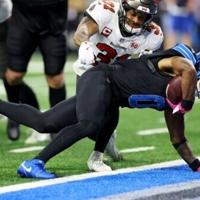 Gibbs powers Lions over Bucs in NFL showdown
