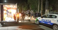 Persecución y fuerte choque en el centro de Roca, tras un supuesto robo: trasladan a un herido