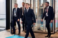 “Drones que violen espacio aéreo europeo serán derribados”: Macron