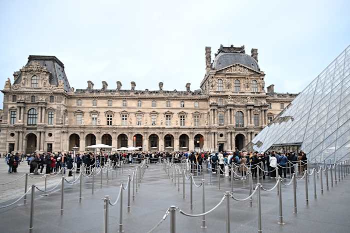 French culture minister says Louvre security worked during jewel heist