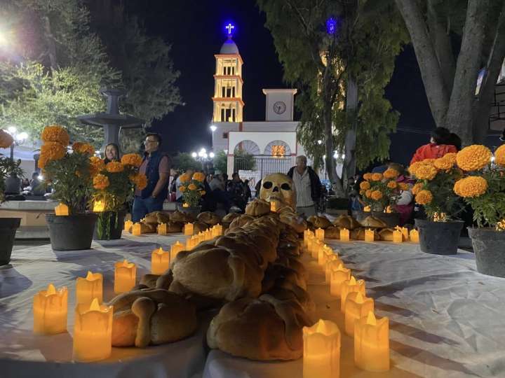 Se iluminan escenarios públicos de Tonanitla con manifestaciones culturales