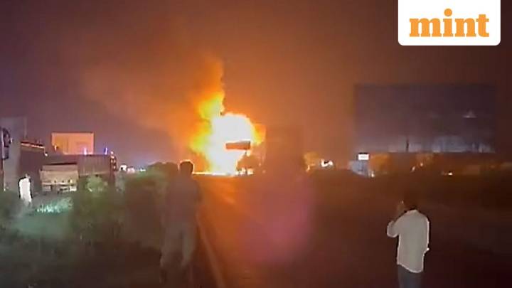 Massive fire and explosions as LPG cylinders-laden truck catches fire: Video