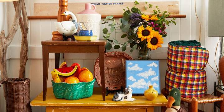 This Is the Best Time of Day to Get the Lowest Prices on Vintage