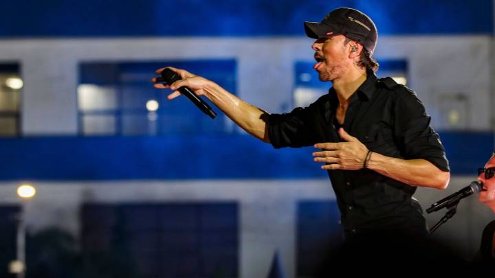 Enrique Iglesias in Mumbai: Metro extends timings, dos and don’ts for fans