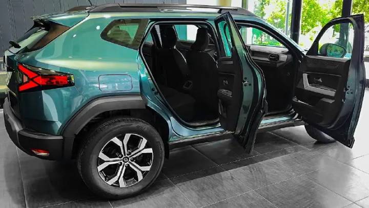 Renault Duster 2026 Launch: New Features, Bold Design, Multiple Powertrains, Starting Price ₹10