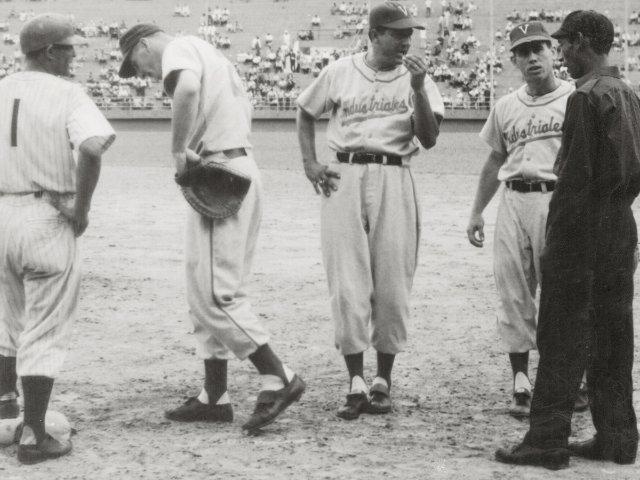 Pergaminos de Regino contra coronas de Bailey