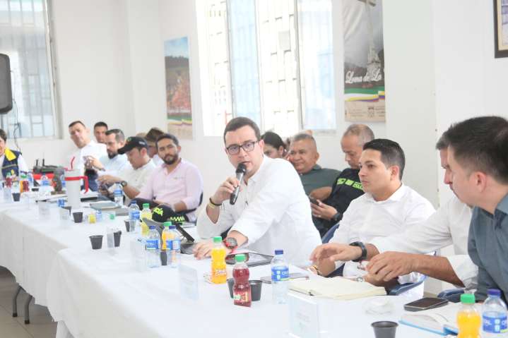 Habitantes del norte del Huila reclaman vías