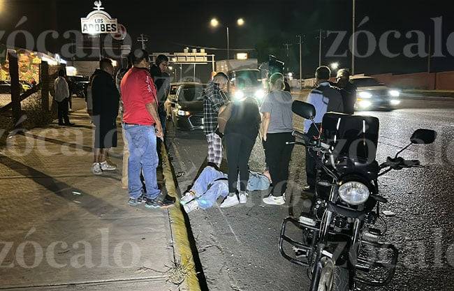 Motociclista resulta lesionado tras impactarse contra un auto en la Lourdes