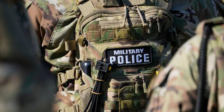 With Supreme Court ruling still pending, judge extends block on Guard in Chicago indefinitely
