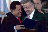 Un ex jefe de inteligencia venezolano reveló que el chavismo financió a Néstor Kirchner y a otros líderes