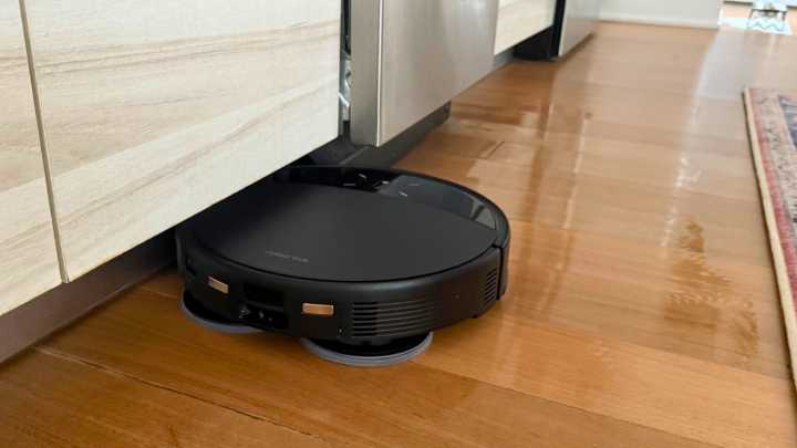 I tested 25 robot vacuum and mop combos and found 5 that actually scrub