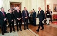 Trump dice que no buscará autorización para ataques contra cárteles