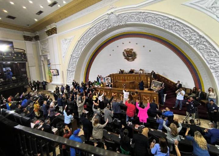 Asamblea Nacional declara persona non grata a primera ministra de Trinidad y Tobago