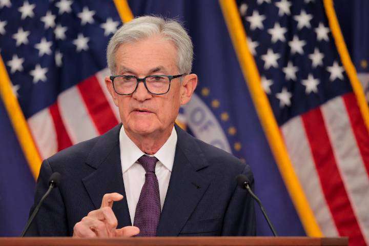 U.S. Federal Reserve expected to cut interest rate again despite data gaps