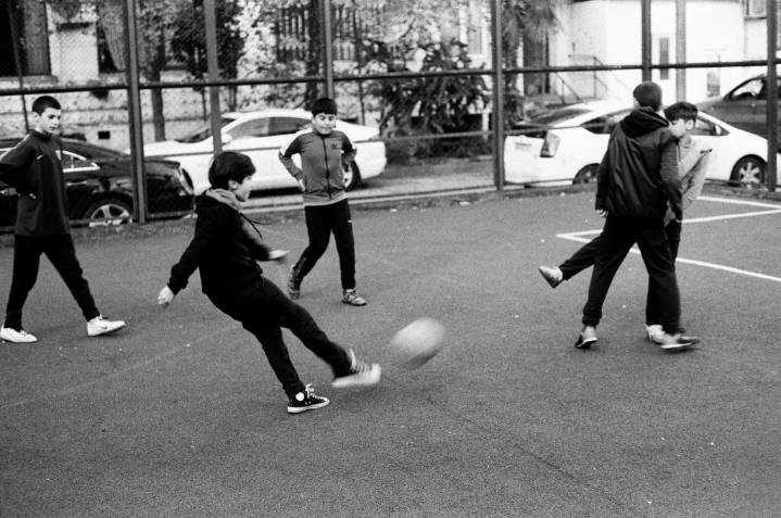 Solo el 12% de los adolescentes en Chile cumple con la actividad física recomendada