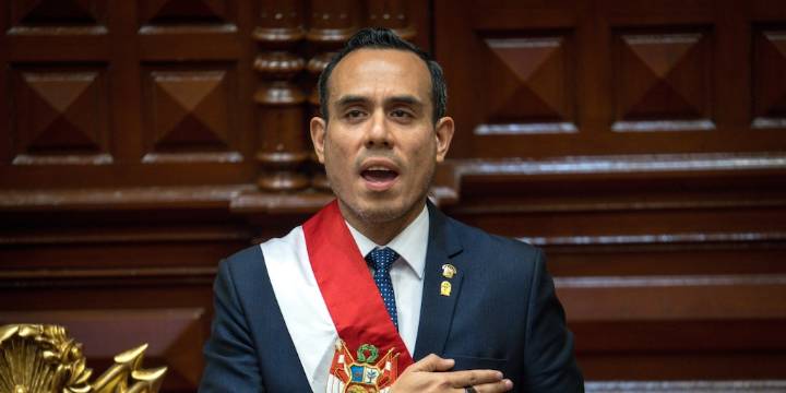 La comunidad LGBTI se une al descontento feminista y rechaza a José Jerí como presidente interino
