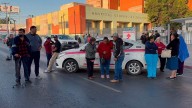 Pese a malestares, pacientes de hemodiálisis en Saltillo se mantienen firmes en manifestación