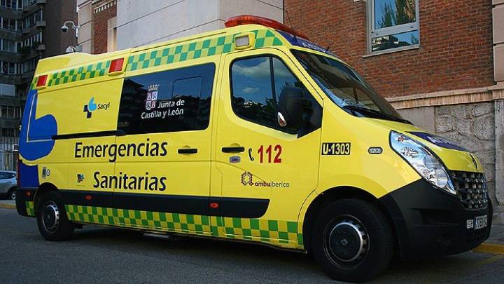 Herido después de que su coche haya dado varias vueltas de campana en Cubillos del Sil