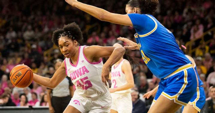 Iowa’s Hannah Stuelke is named to the preseason all