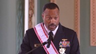Almirante Alvin Holsey deja el Comando Sur tras un año en el cargo y en medio de tensiones por operativos en el Caribe