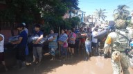 Fundaciones de Slim envían 30 toneladas de ayuda a Veracruz