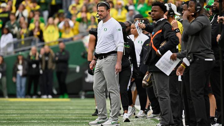 Oregon HC Dan Lanning sends Dante Moore advice after loss to Indiana