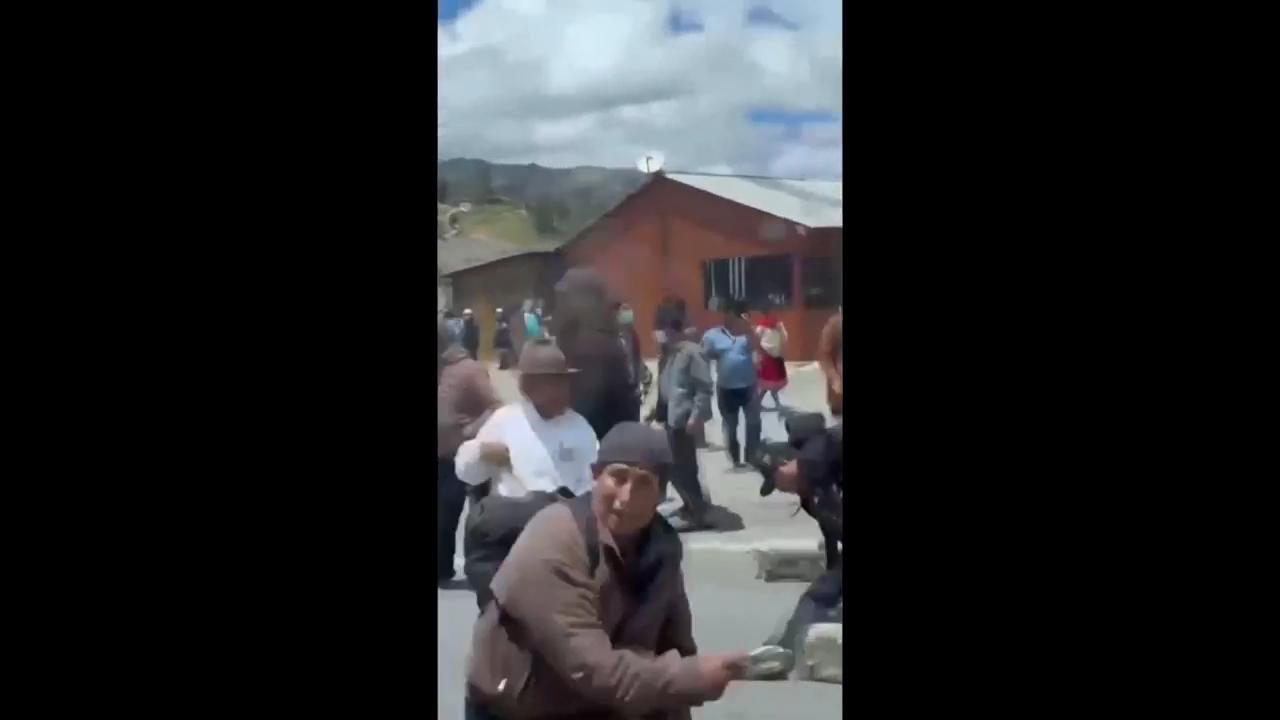 Government reports that protesters attacked President Noboa's motorcade during strike in Ecuador