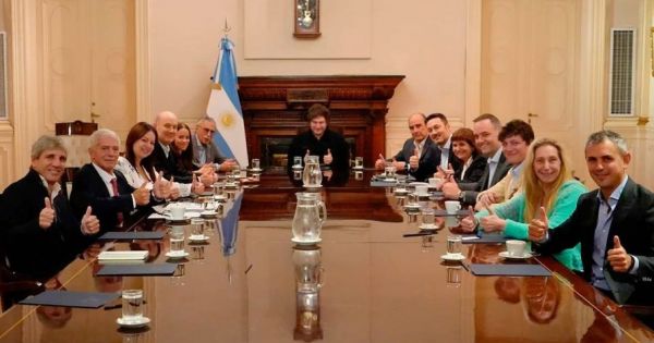 La encuestadora que acertó el triunfo de Milei midió al Gabinete: los ministros con mejor imagen para quedarse
