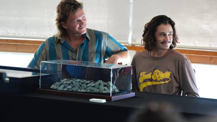 Treasure hunters discover $1M in coins from 1715 Spanish shipwreck