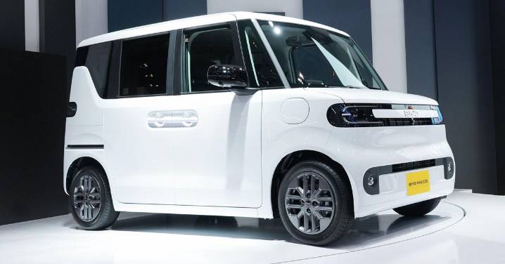 BYD estrena su primer kei car eléctrico, el Racco, en el Japan Mobility Show 2025 junto al Seal U DM
