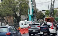 Instalación de los primeros pilotes de la calzada flotante en Tlalpan complica la circulación vehicular
