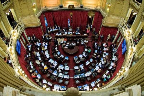 OTRA SEÑAL! El Senado Nacional con votos correntinos rechazó los vetos de Milei