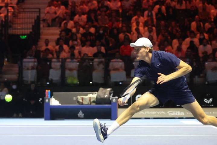 Sinner y Fritz avanzan a las semifinales en el Six Kings Slam