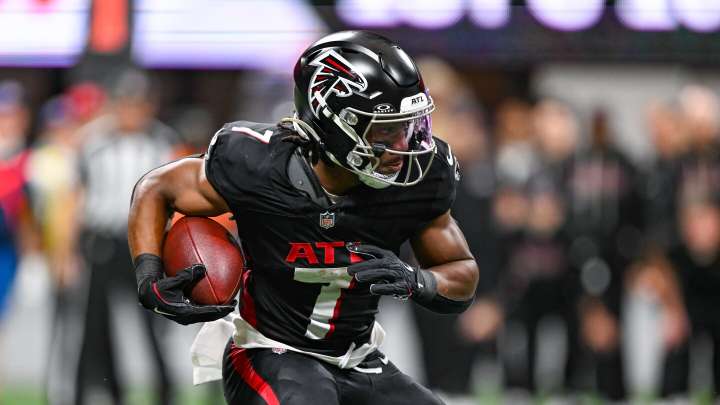Bijan Robinson named NFC offensive player of the month