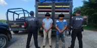 Sujetos que realizaban maniobras peligrosas en carretera de Tabasco fueron detenidos con 300 kilos de Marihuana