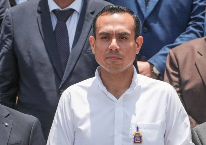 Presidente de Perú declara estado de emergencia por 30 días en Lima