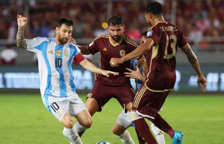 Sin Messi como titular, la Selección Argentina enfrenta a Venezuela en Miami