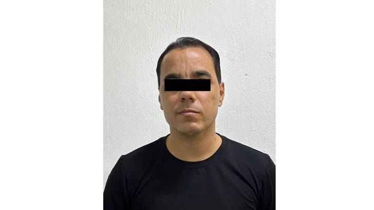 Detienen a Omar Bravo por presunto abuso sexual infantil agravado