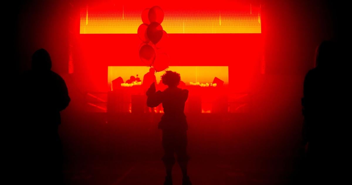 Kyiv unleashes Halloween a week early with an afternoon rave in photos