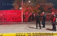 Dejan corona fúnebre en Hospital de Ginecobstetricia